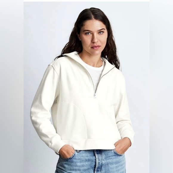 Everlane Tops - Everlane Track half zip sweatshirt